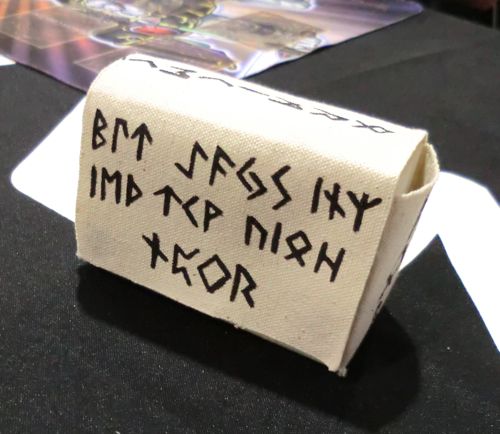 DProfile-JeffJonesTotallySweetCanvassDeckBox