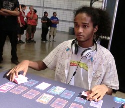 R7FMatch-Reyes