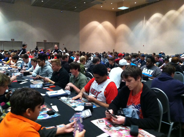 r1Crowd