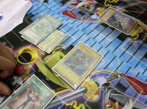 R6D2ISUMMONTHEDARKMAGICIAN
