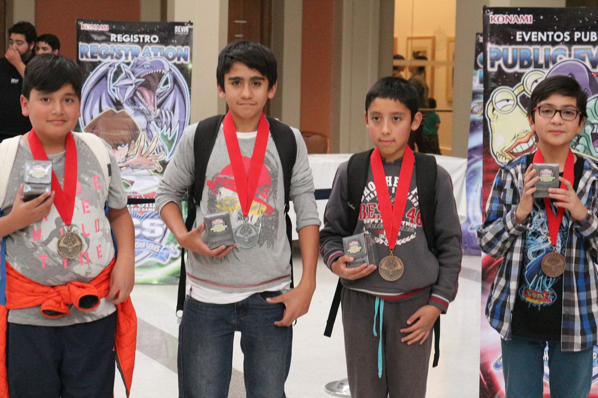 1st place to 4th place, from left to right