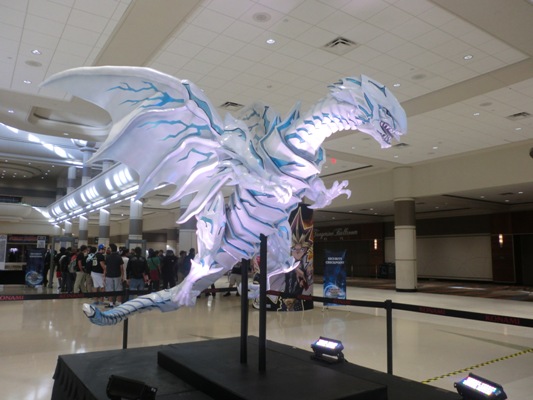 Blue-Eyes Alternative White Dragon