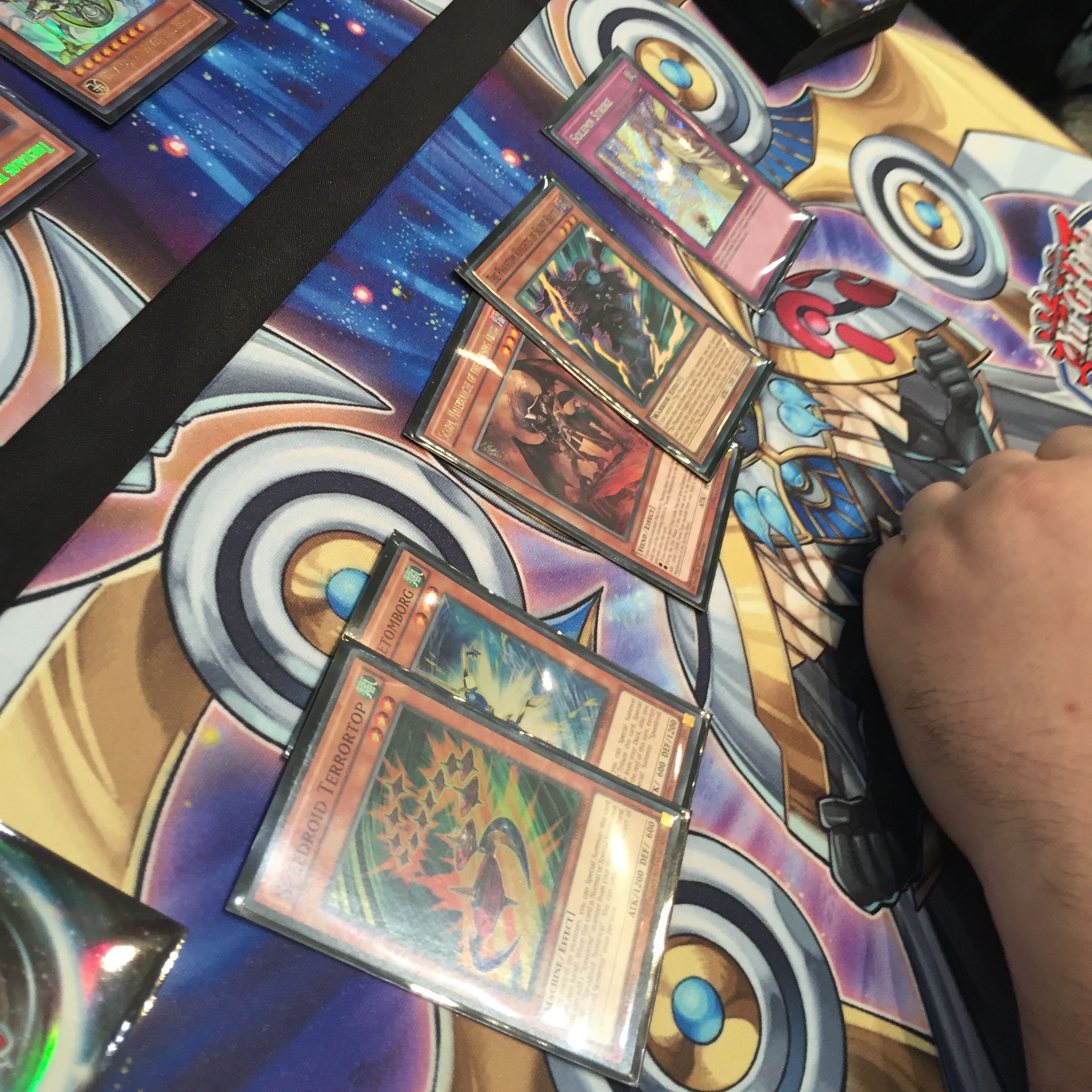 T8D1Hand
